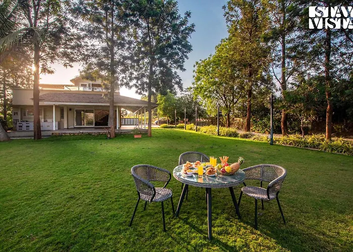 Stayvista'S Silver Grove - Serene Haven With Expansive Lawn & Terrace Nashik
